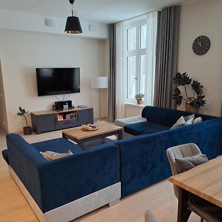 Emajoe Keeltekool Apartment Tartu Zewnętrze zdjęcie