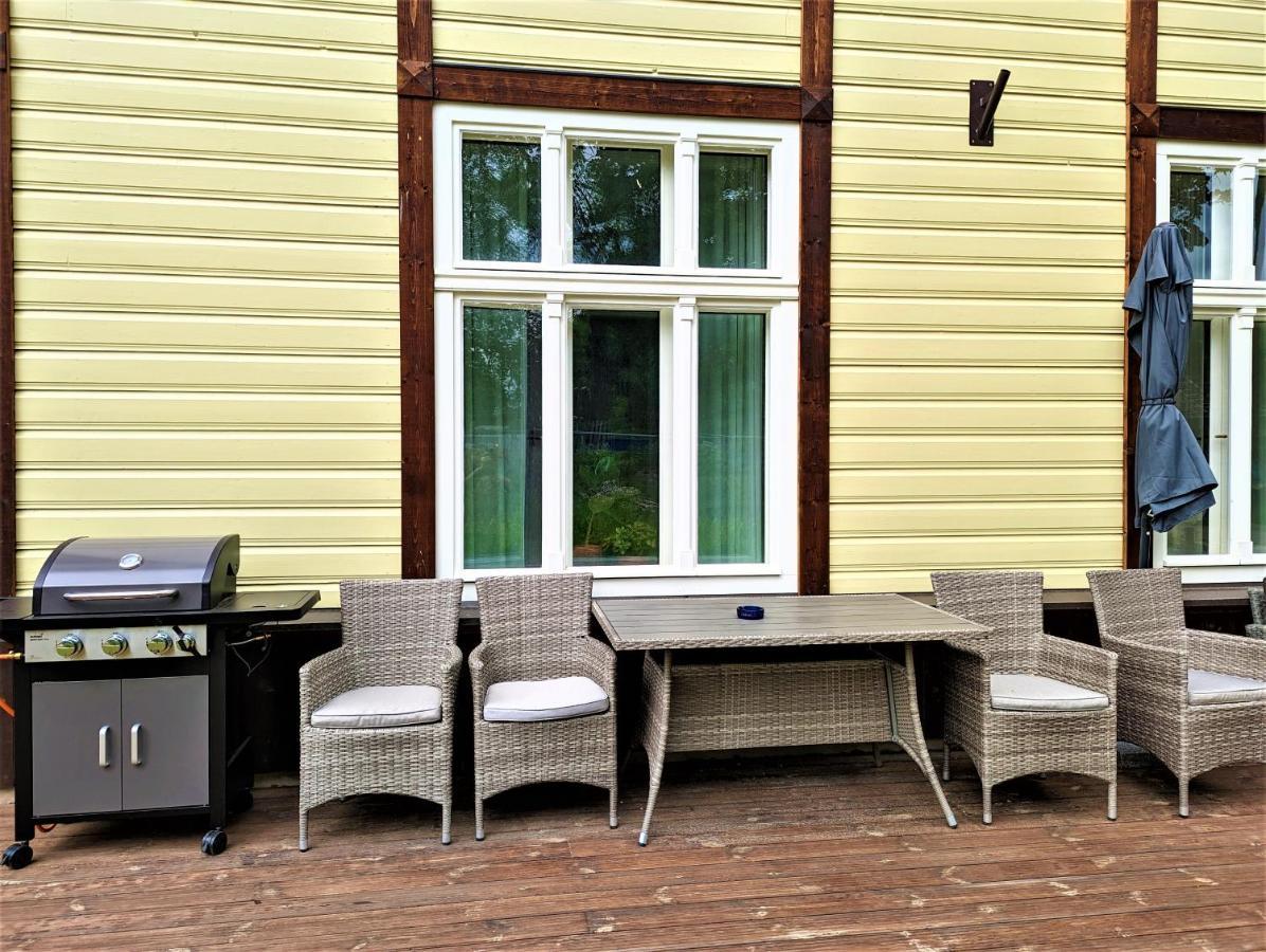 Emajoe Keeltekool Apartment Tartu Zewnętrze zdjęcie